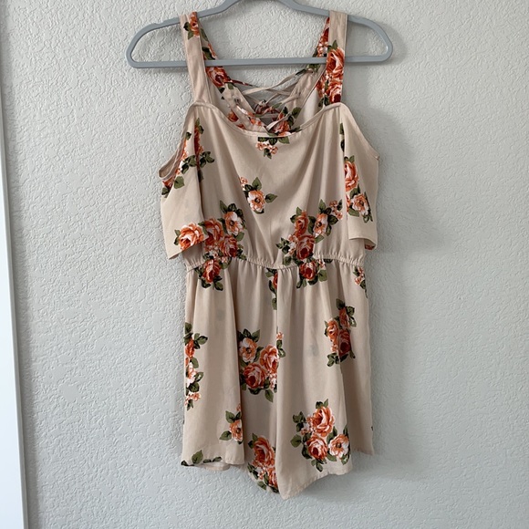 Floral Romper - Picture 3 of 3